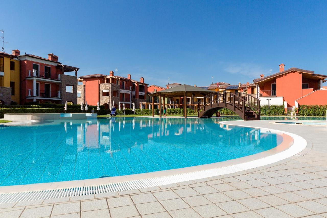 Appartamento Corina Sirmione Exterior foto