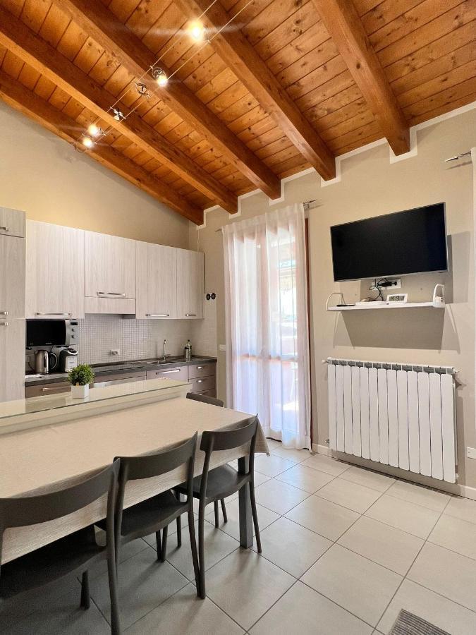 Appartamento Corina Sirmione Exterior foto